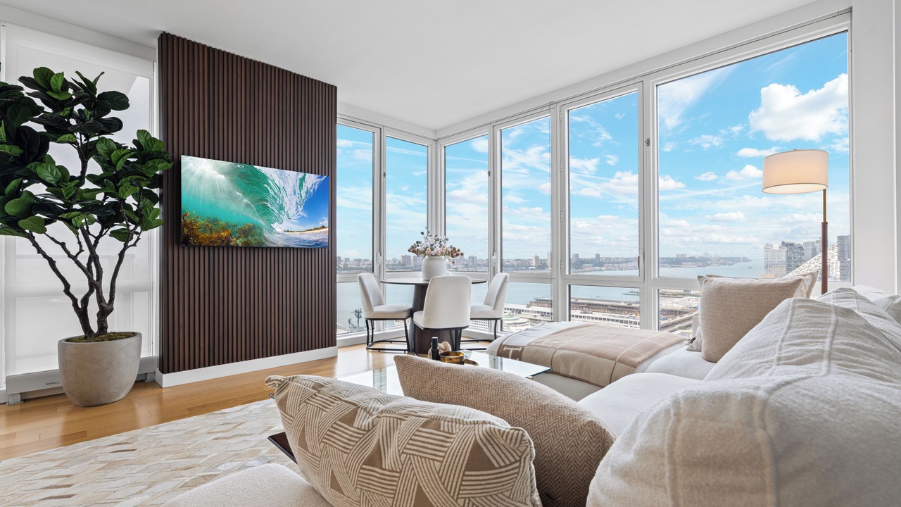 Photo of Livingroom in Hell's Kitchen