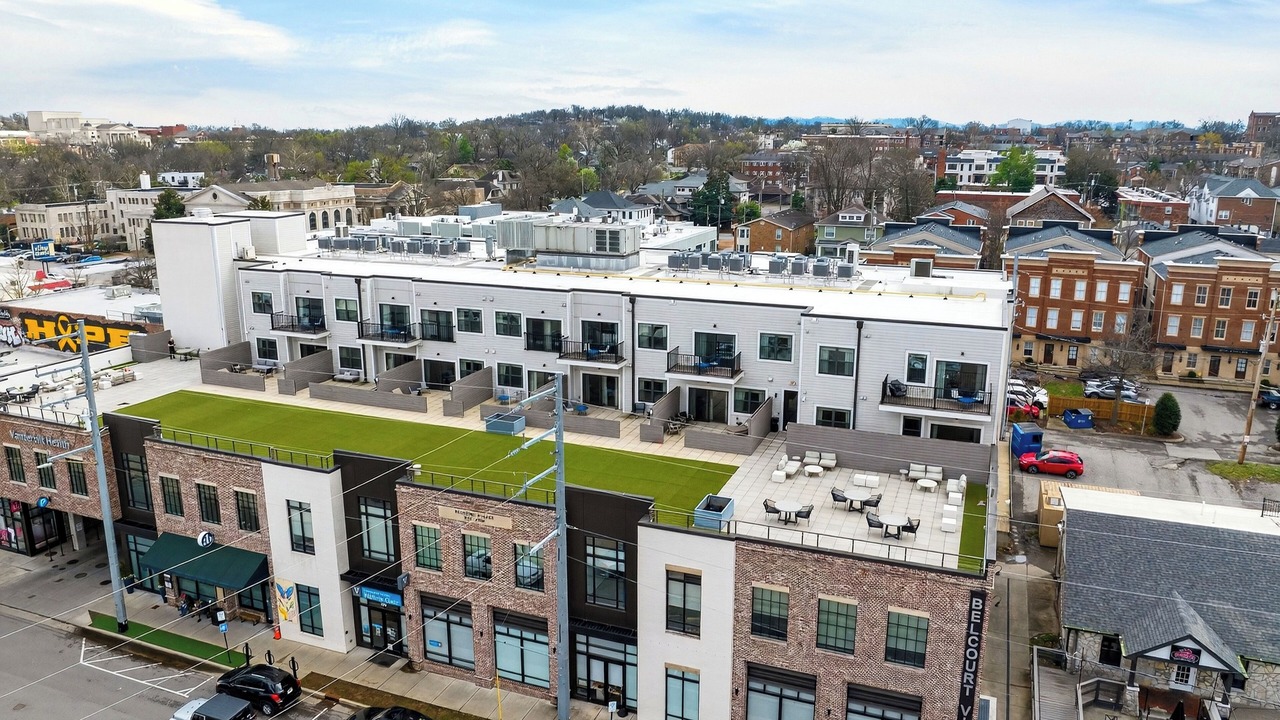 Photo of Outdoor in Hillsboro West End