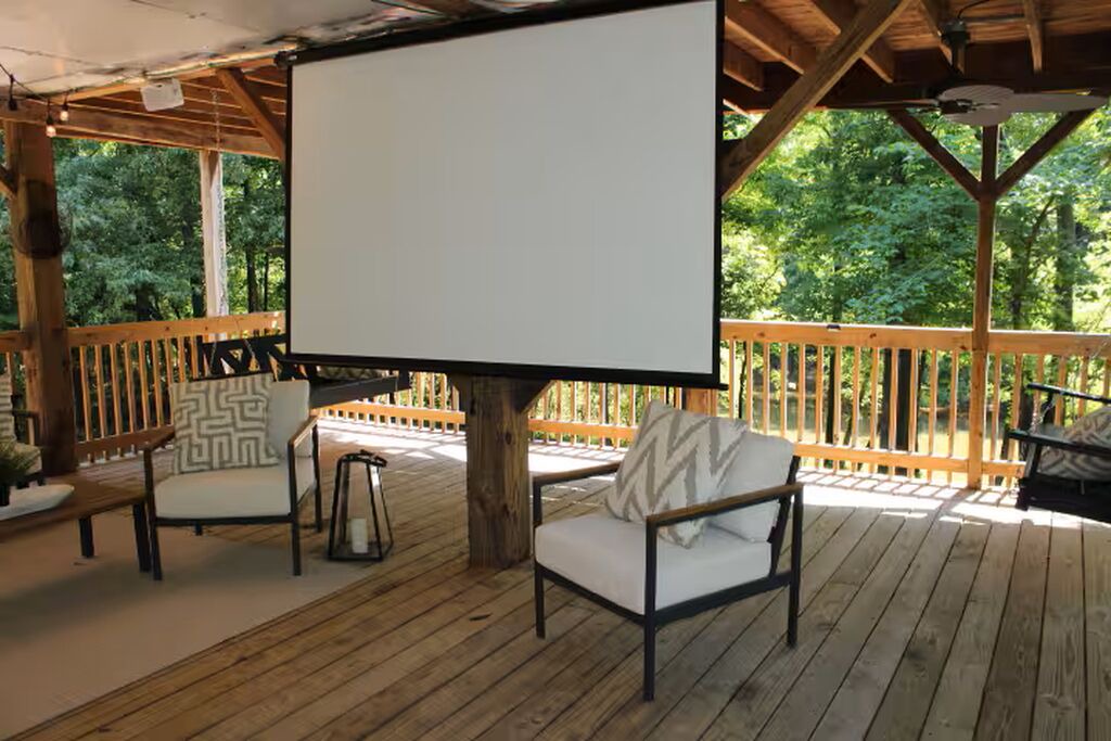 Photo of Patio Balcony in Morris Chapel