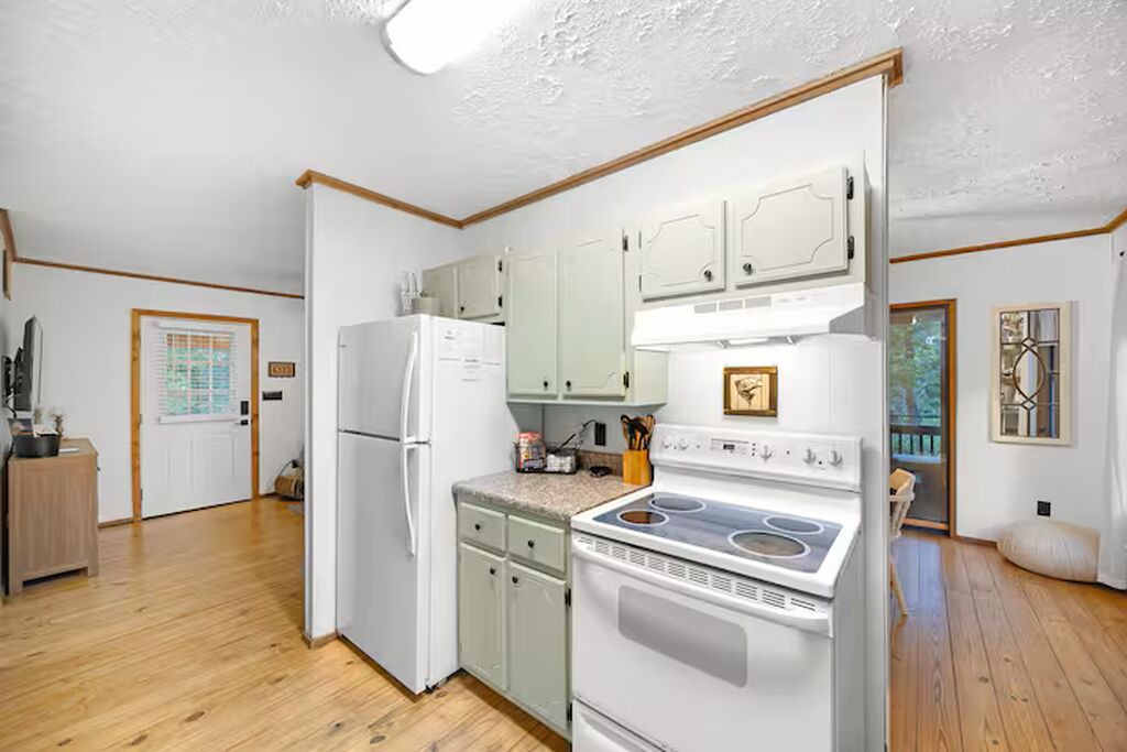 Photo of Kitchen in Morris Chapel