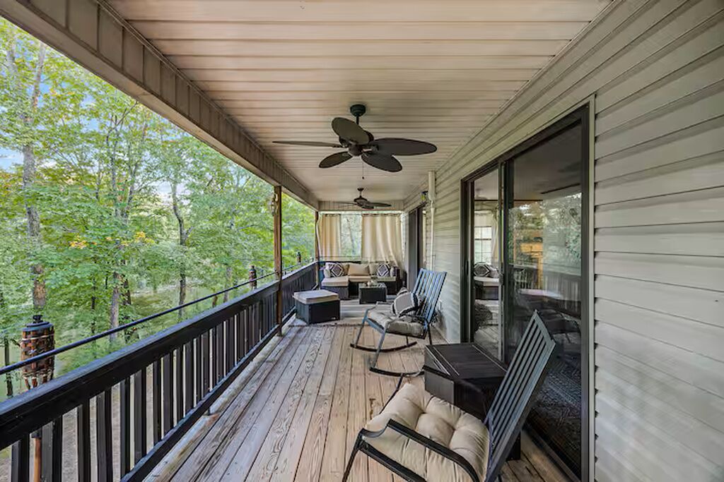 Photo of Patio Balcony in Morris Chapel