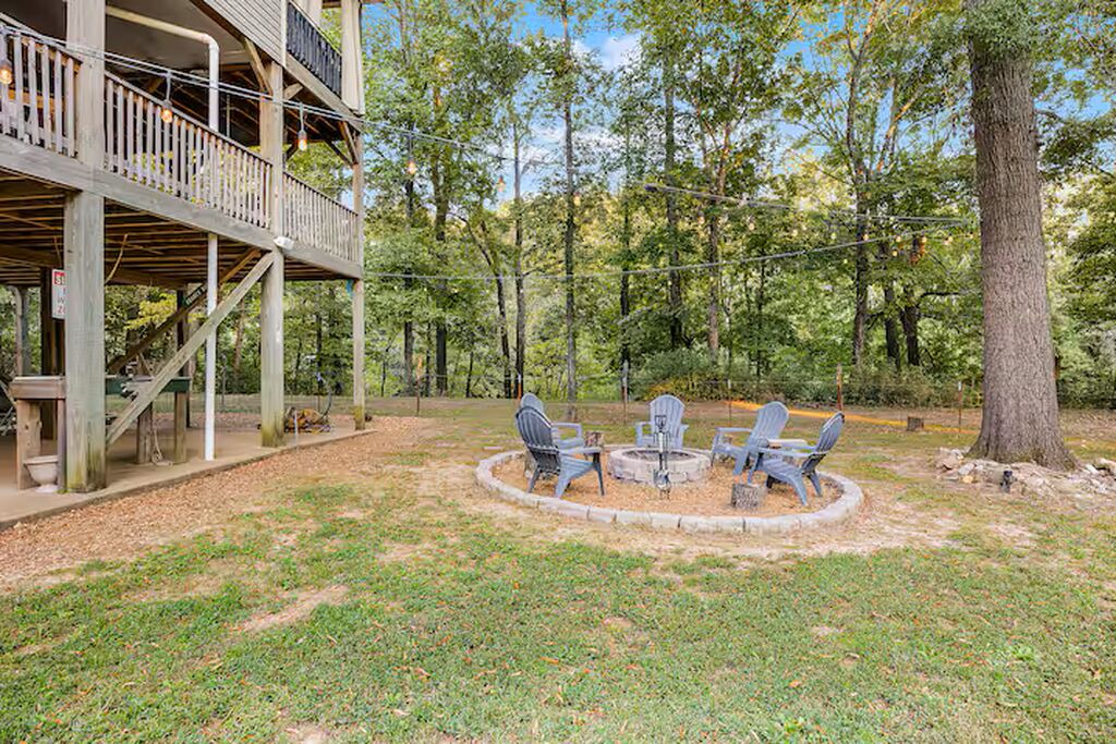 Photo of Outdoor in Morris Chapel