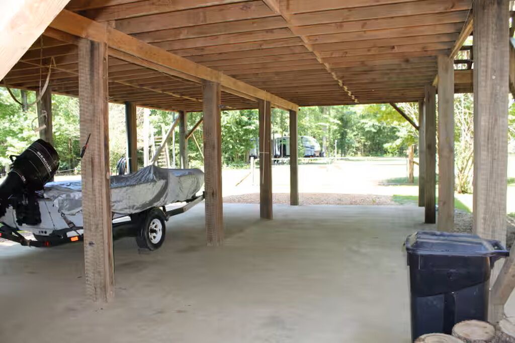 Photo of Outdoor in Morris Chapel