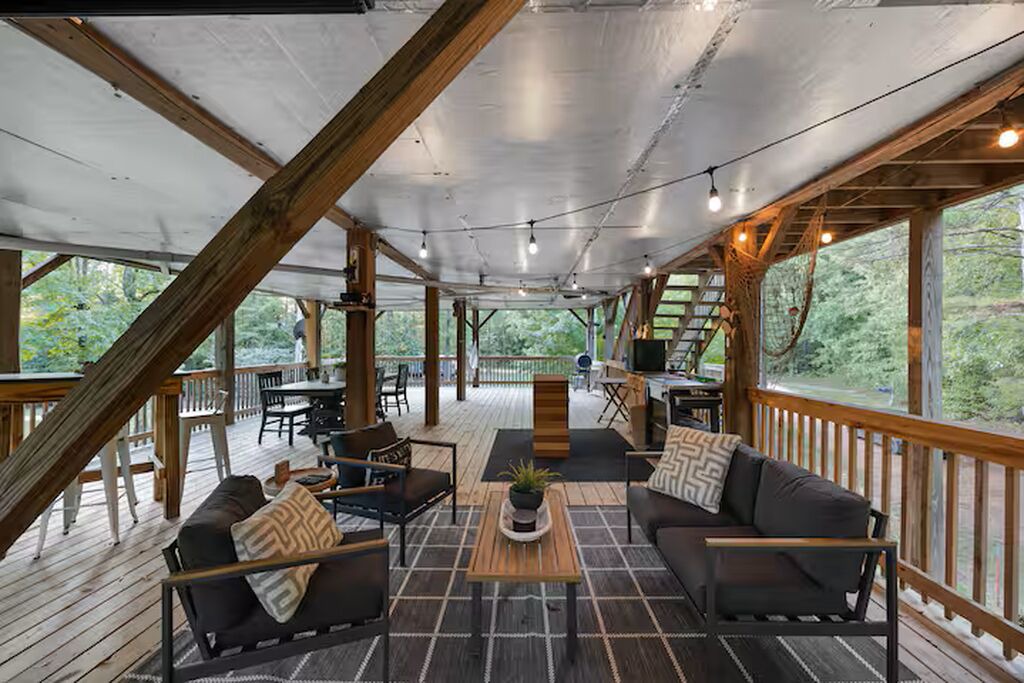 Photo of Outdoor in Morris Chapel