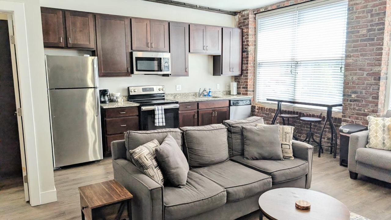 Photo of Livingroom in Central West End