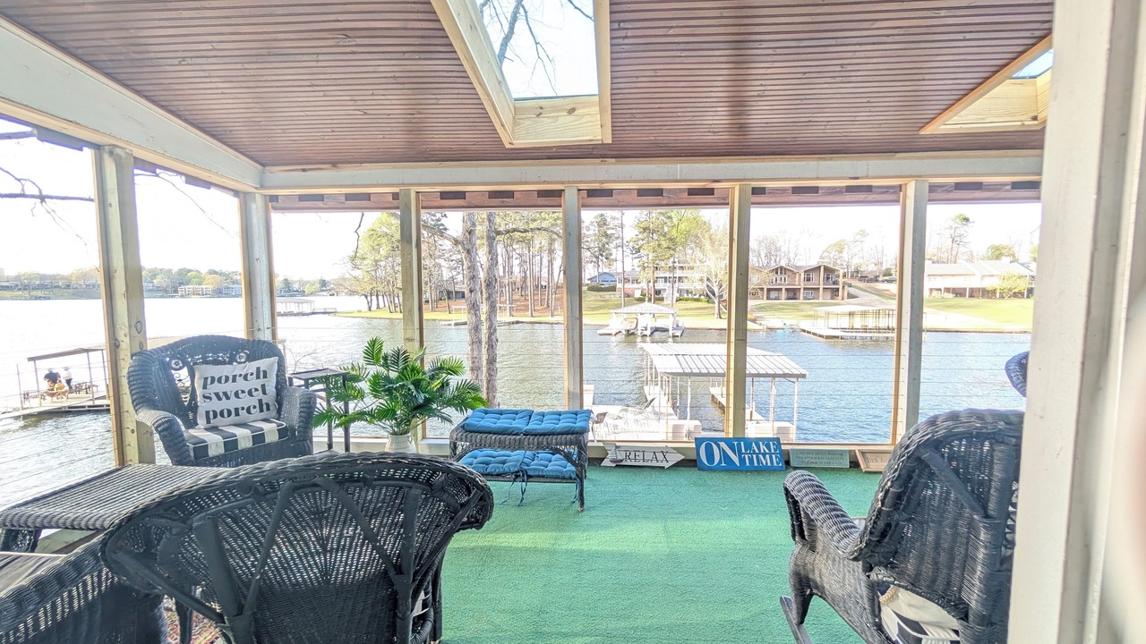 Photo of Patio Balcony in Lake Hamilton