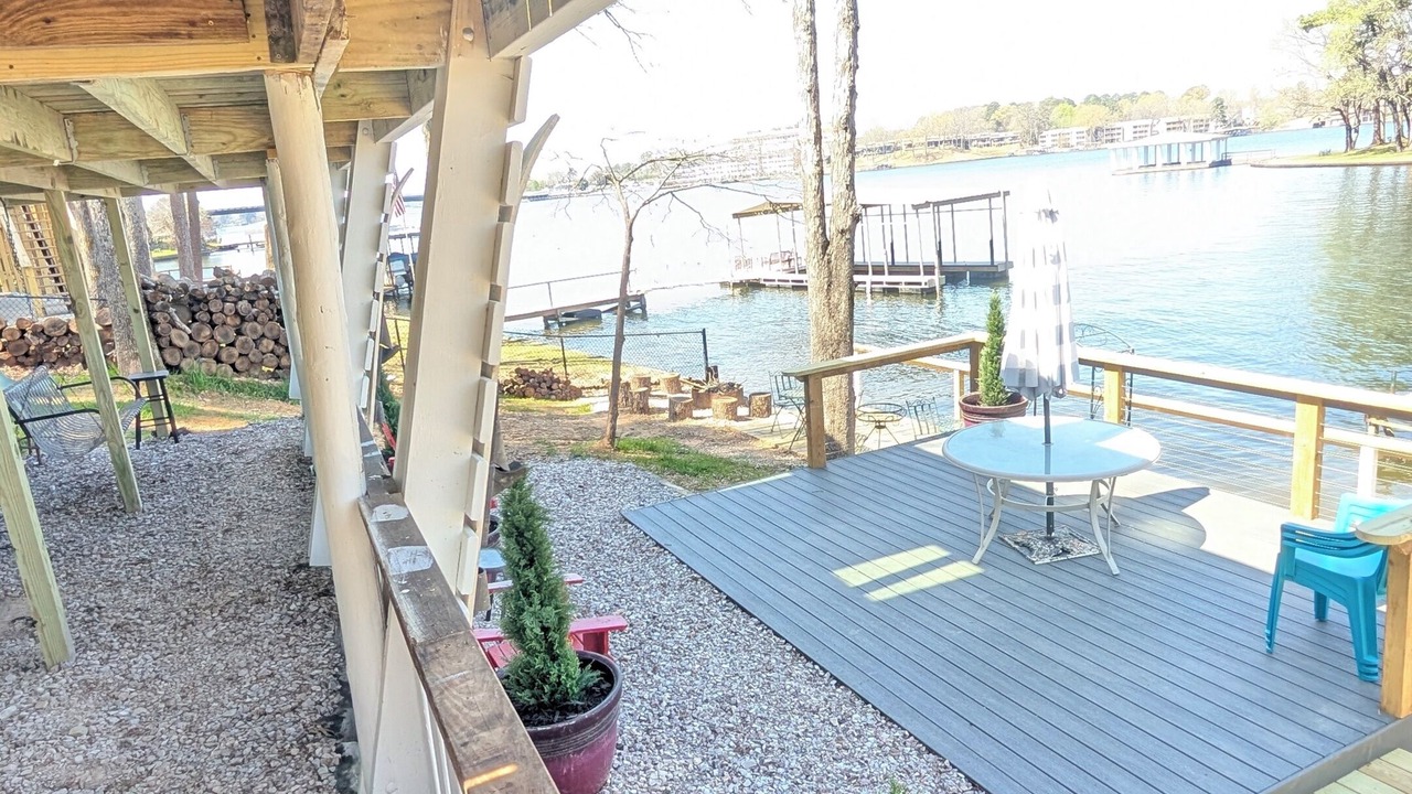 Photo of Patio Balcony in Lake Hamilton