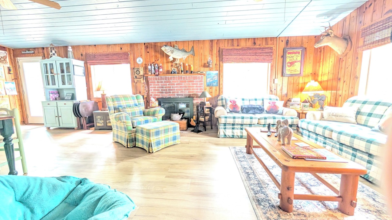 Photo of Livingroom in Lake Hamilton