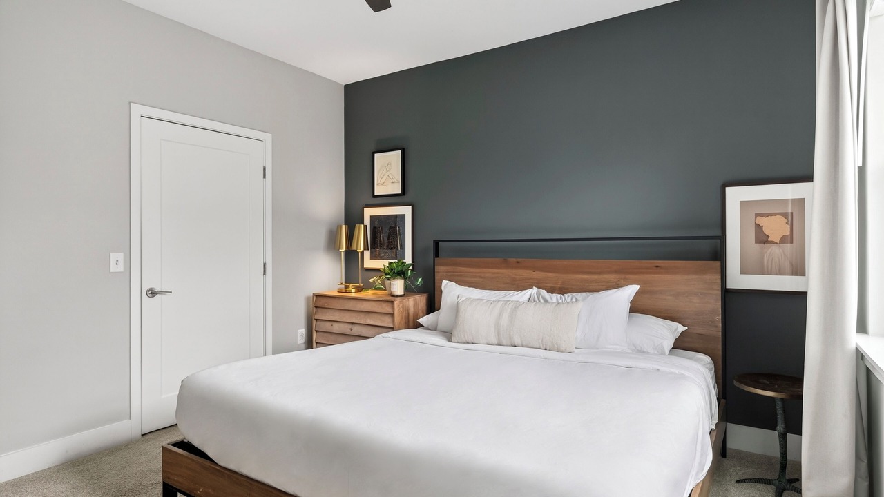 Photo of Bedroom in Hillsboro West End