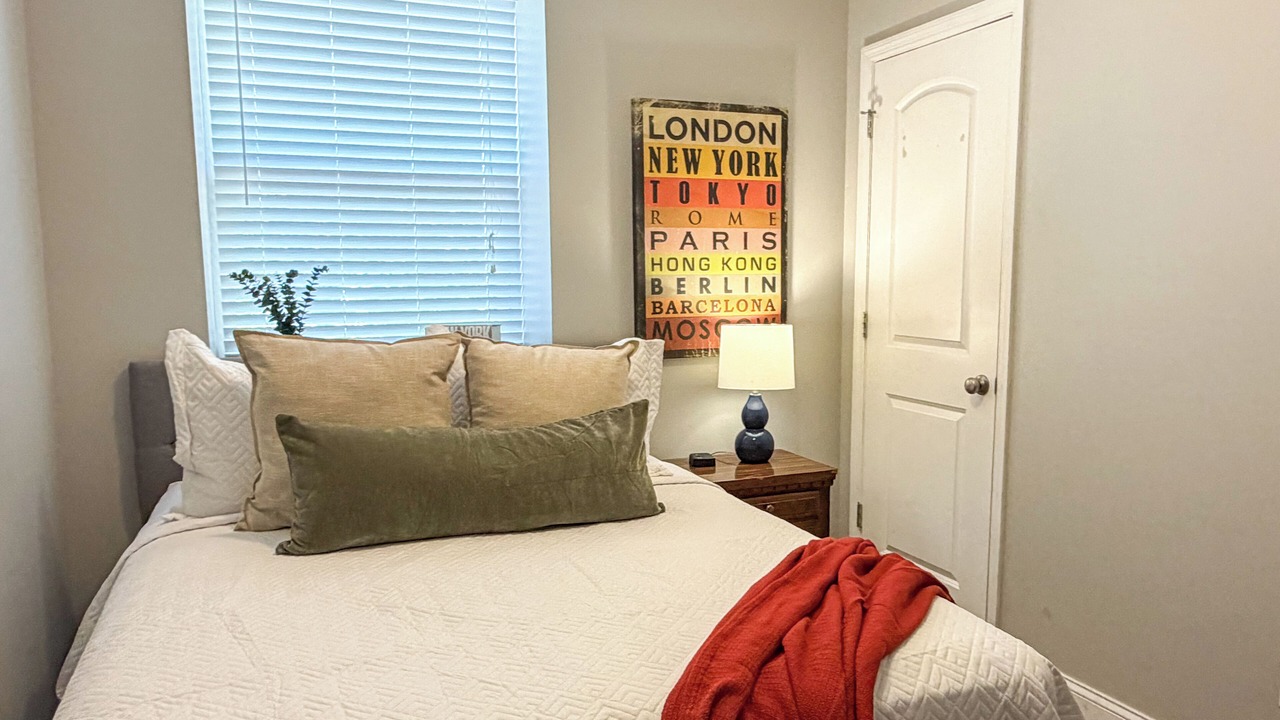 Photo of Bedroom in Tower Grove South