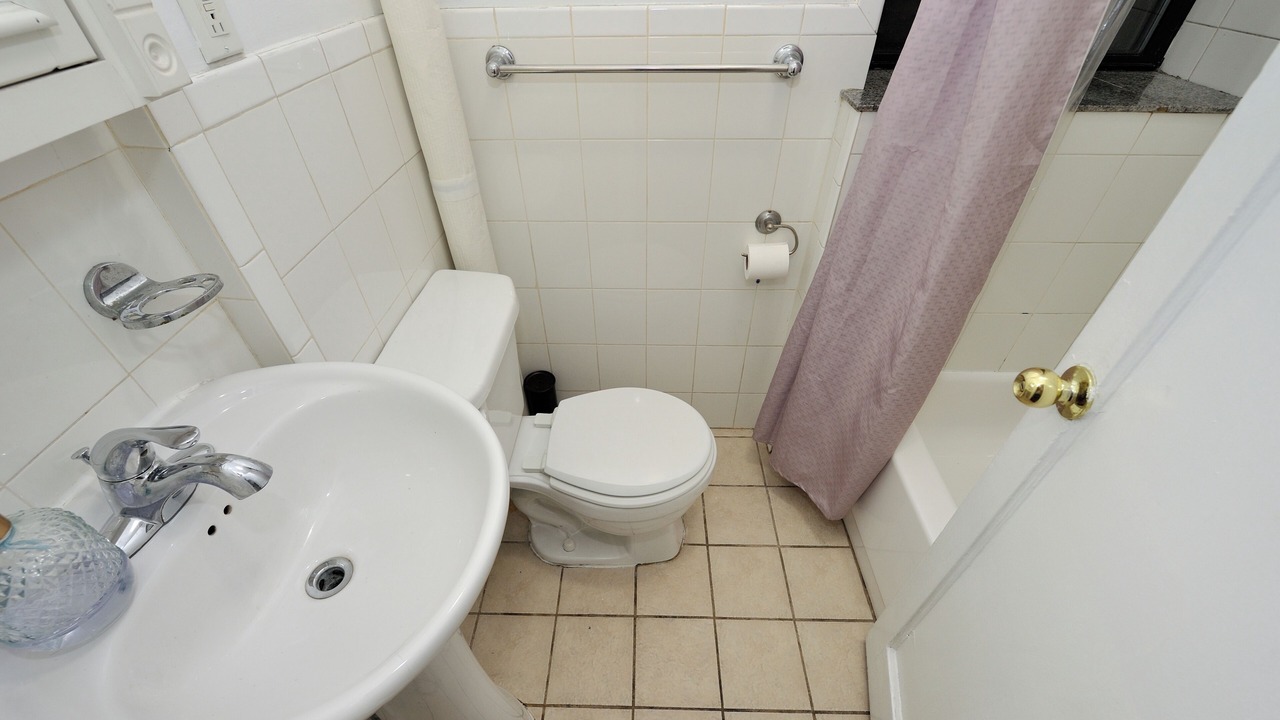Photo of Bathroom in Kips Bay