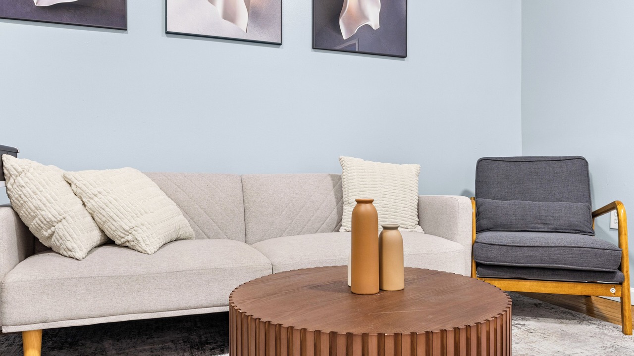 Photo of Livingroom in McGinley Square