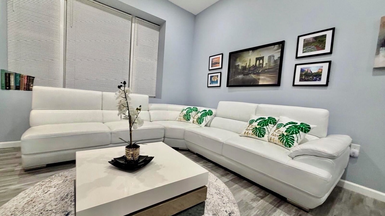 Photo of Livingroom in Ampere