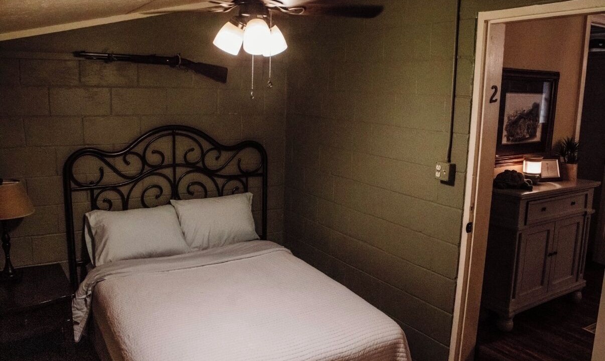 Photo of Bedroom in Mount Ida
