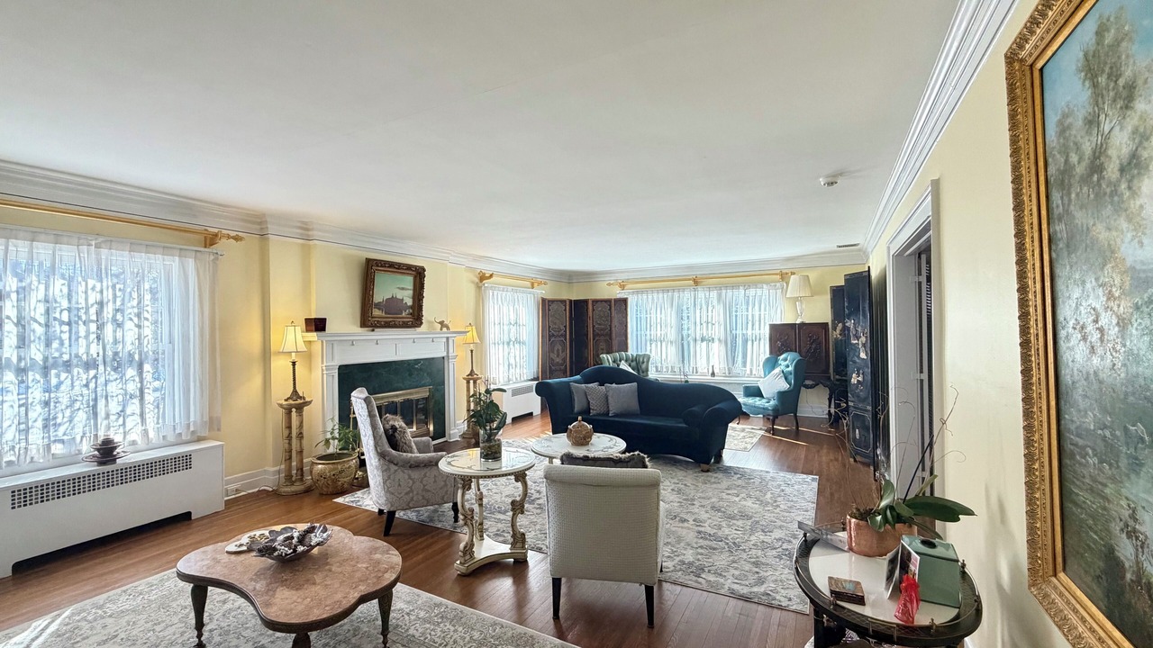Photo of Livingroom in Upper Montclair