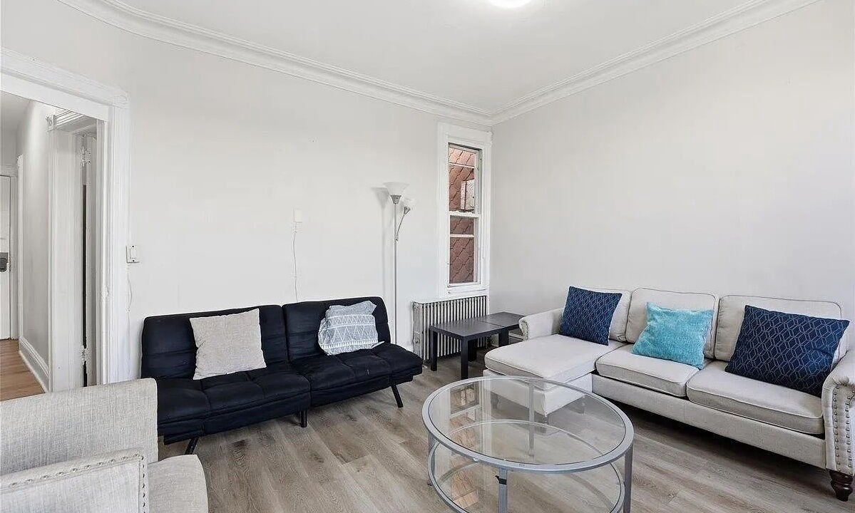 Photo of Livingroom in Union City