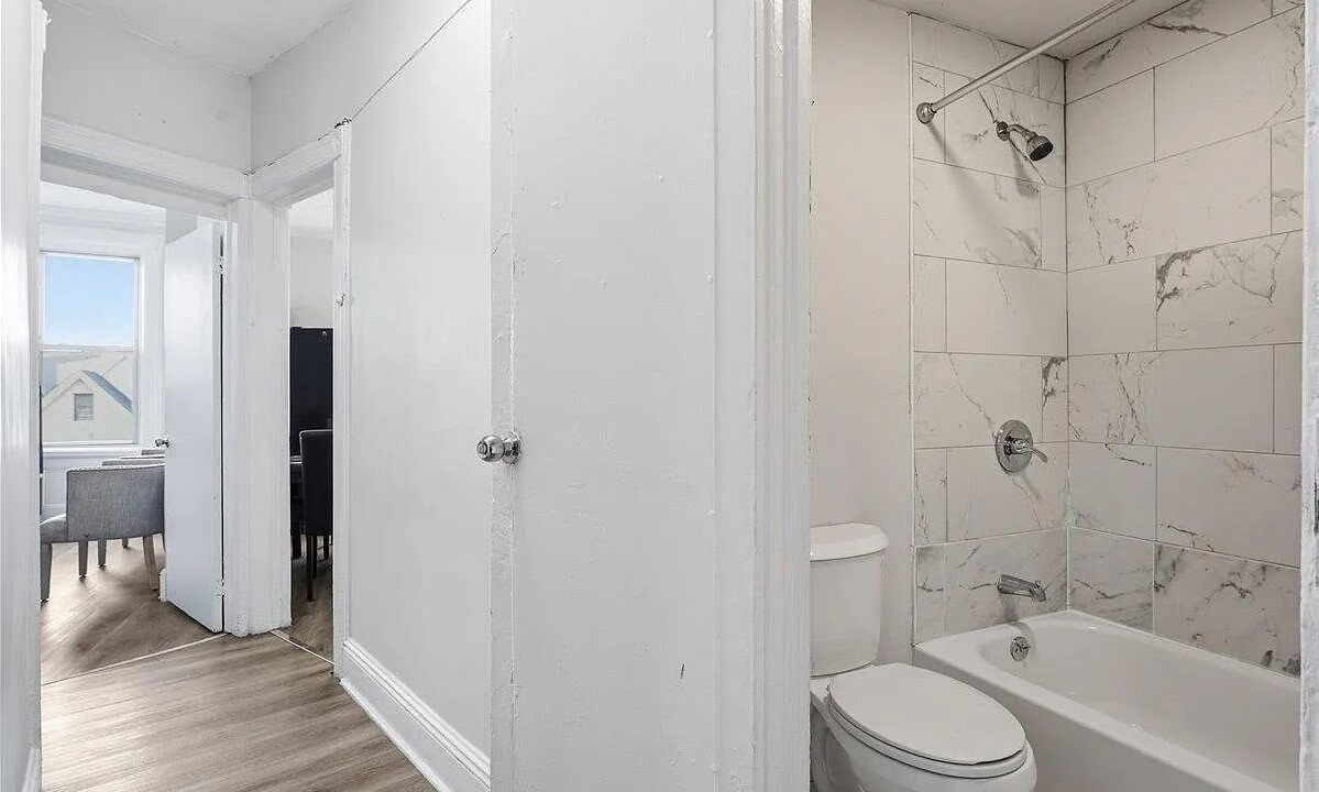 Photo of Bathroom in Union City
