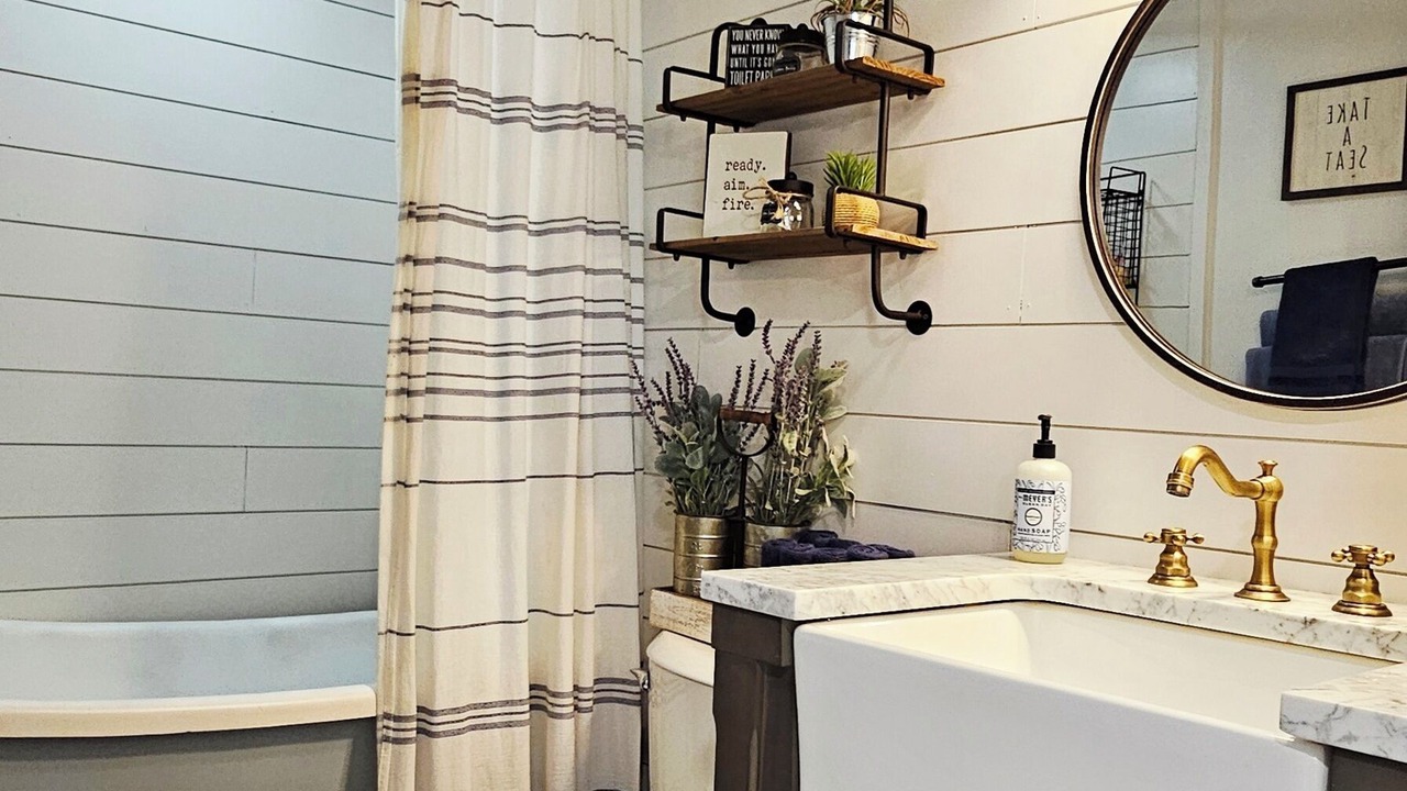 Photo of Bathroom in Jasper