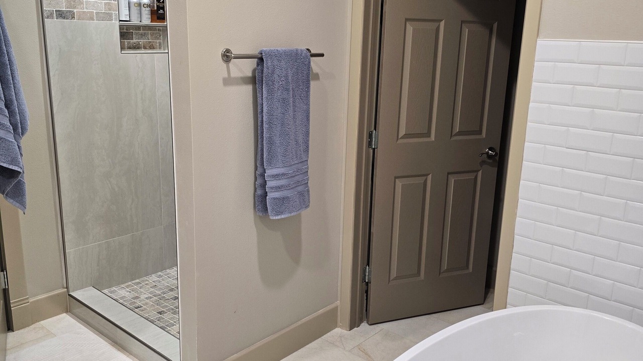 Photo of Bathroom in Ore City