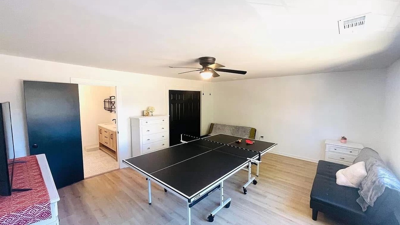 Photo of Bedroom in Oakland