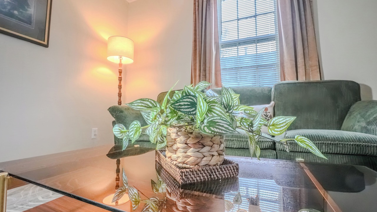 Photo of Livingroom in Crosstown