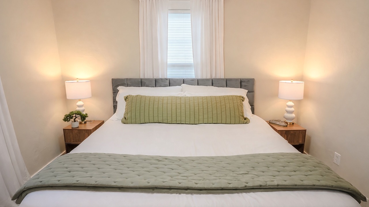 Photo of Bedroom in Crosstown