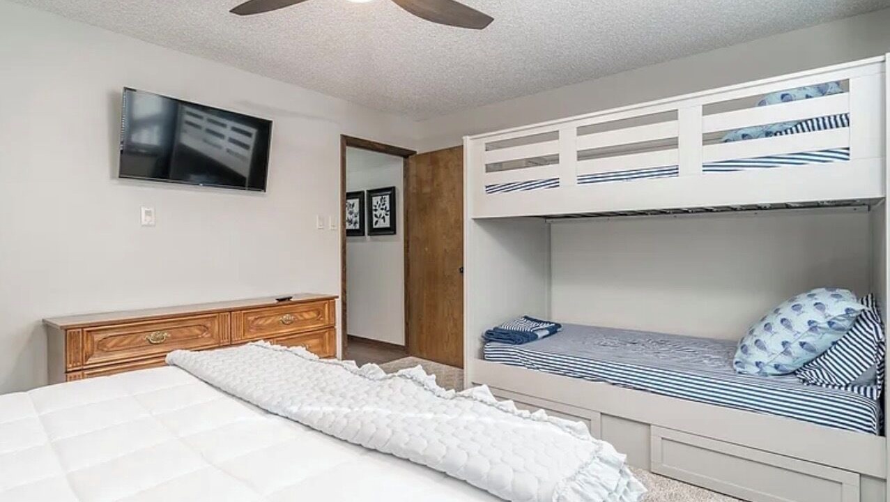 Photo of Bedroom in Mount Ida