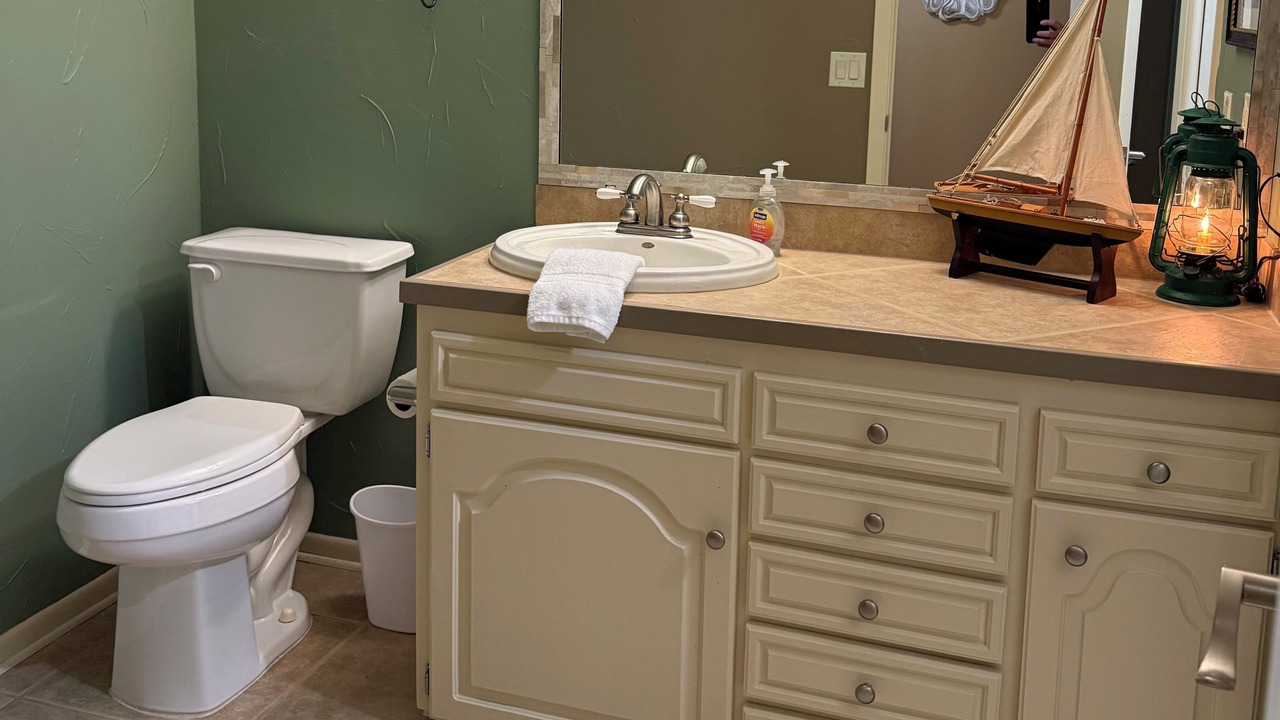 Photo of Bathroom in Hot Springs Village