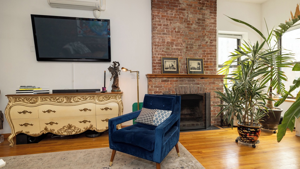 Photo of Livingroom in SoHo