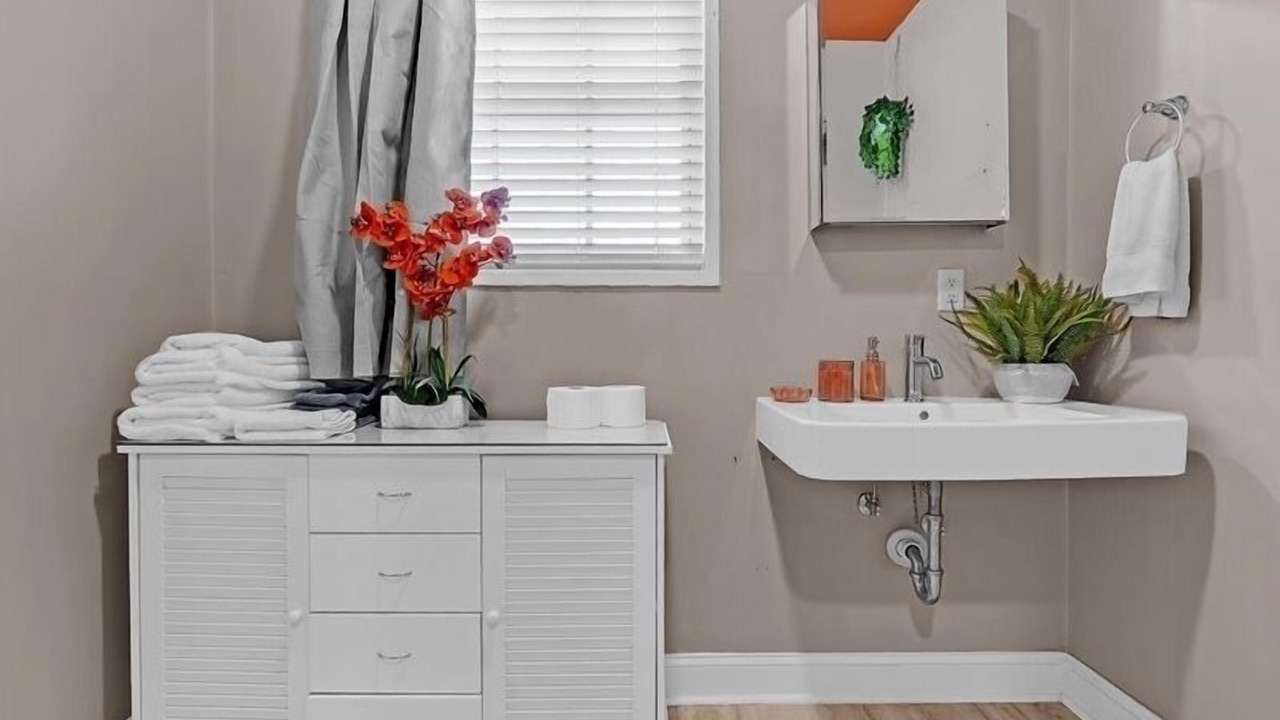 Photo of Bathroom in Midtown