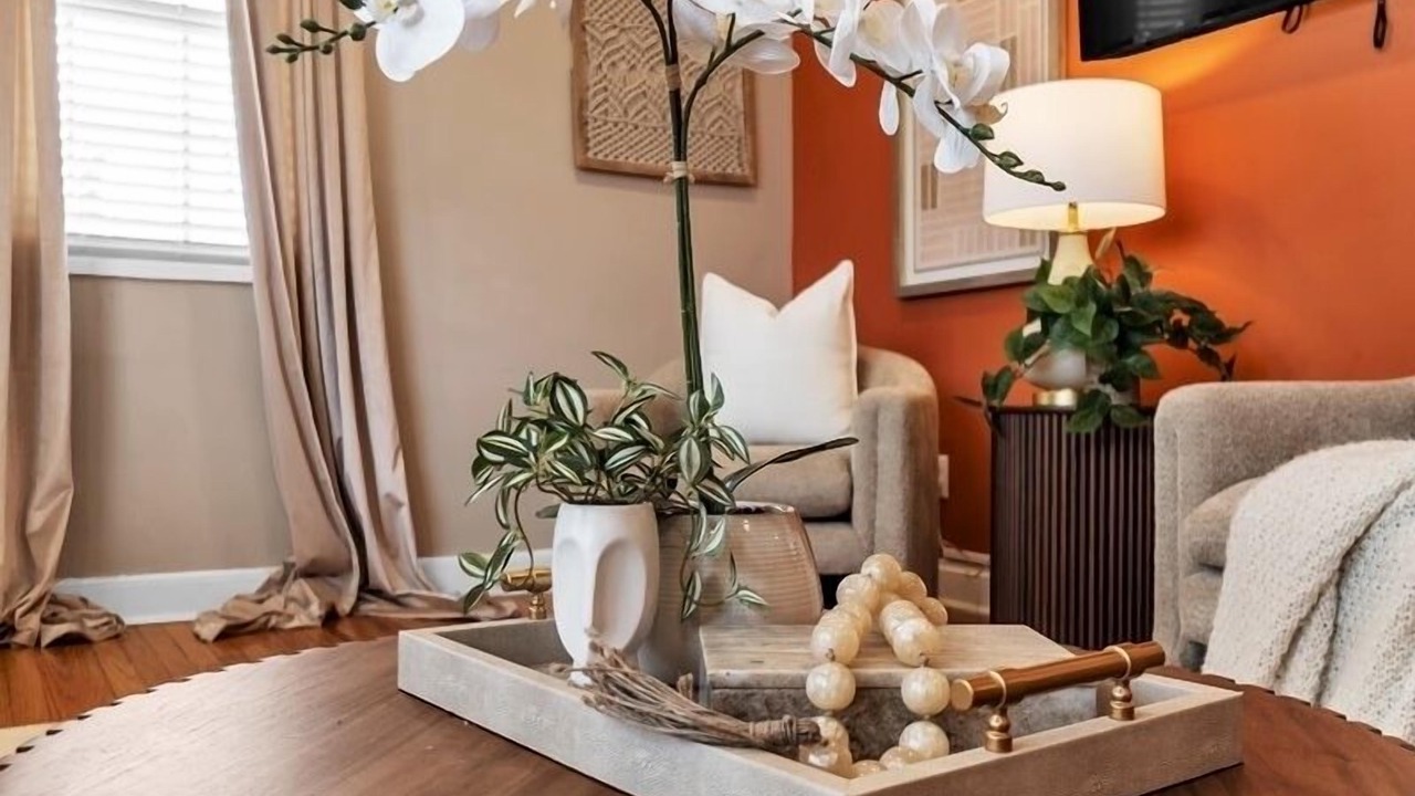 Photo of Livingroom in Midtown