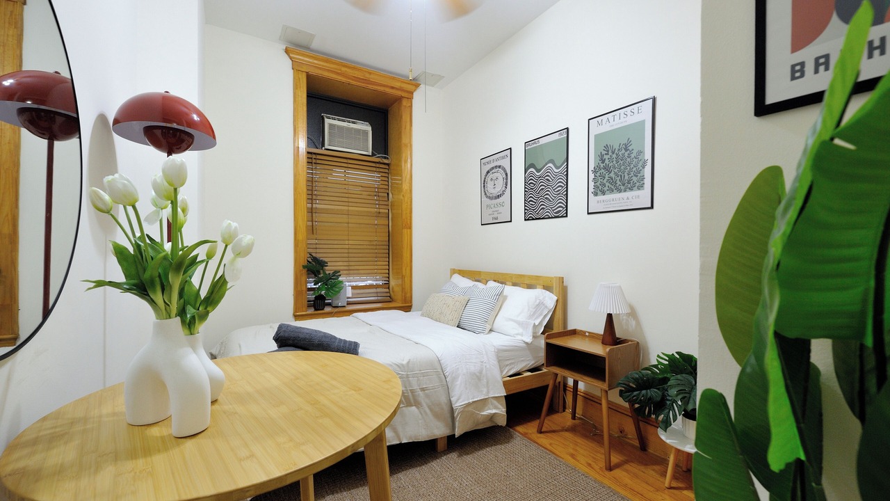 Photo of Bedroom in Uptown