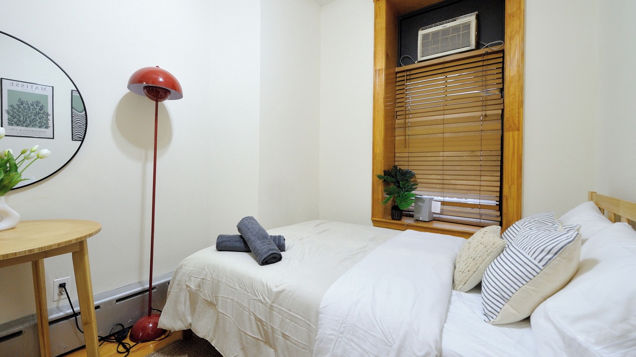 Photo of Bedroom in Uptown