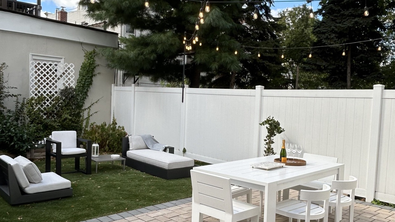Photo of Outdoor in The Heights