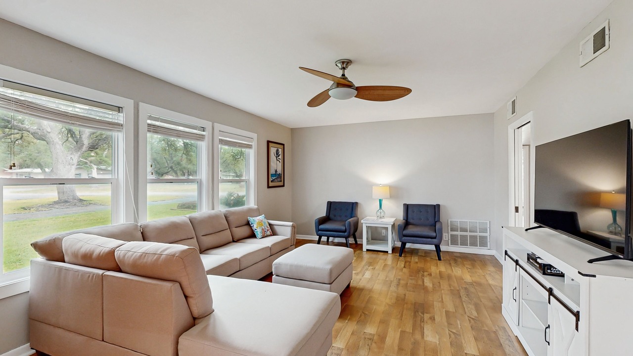 Photo of Livingroom in Fulton