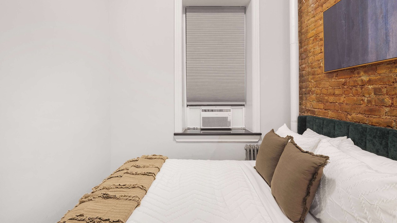 Photo of Bedroom in Bowery