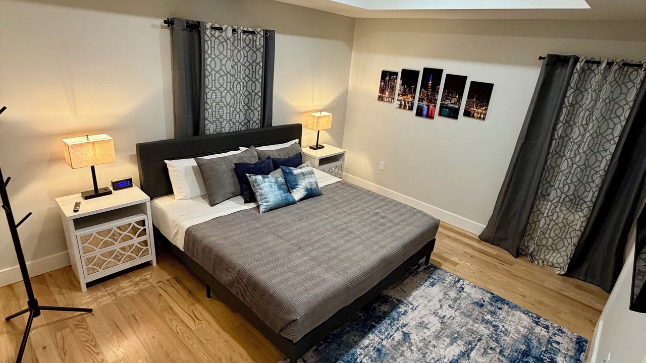 Photo of Bedroom in Elizabeth