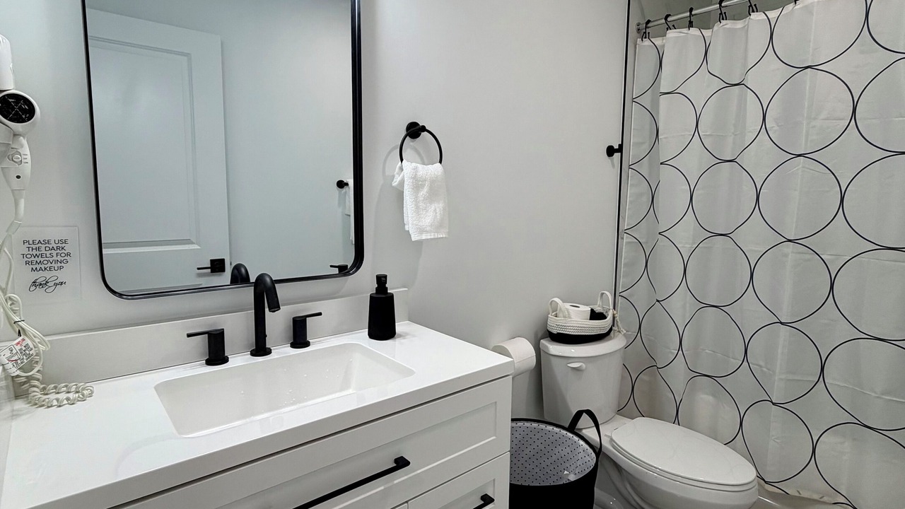 Photo of Bathroom in Elizabeth