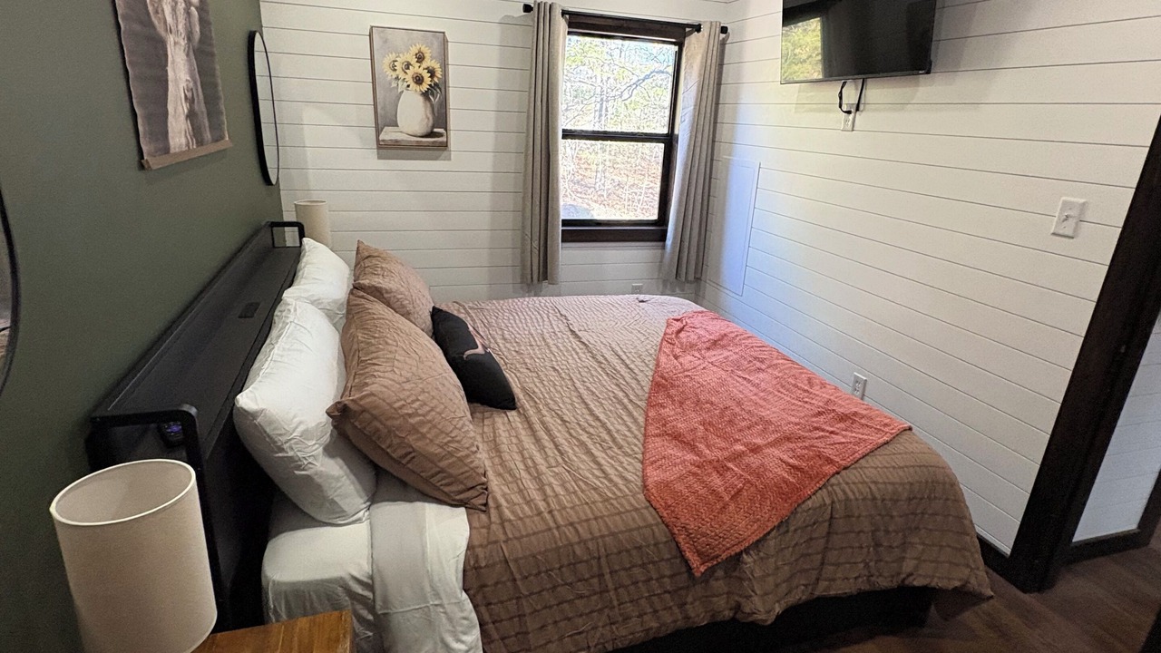Photo of Bedroom in Harrison