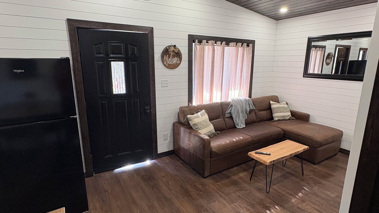 Photo of Livingroom in Harrison