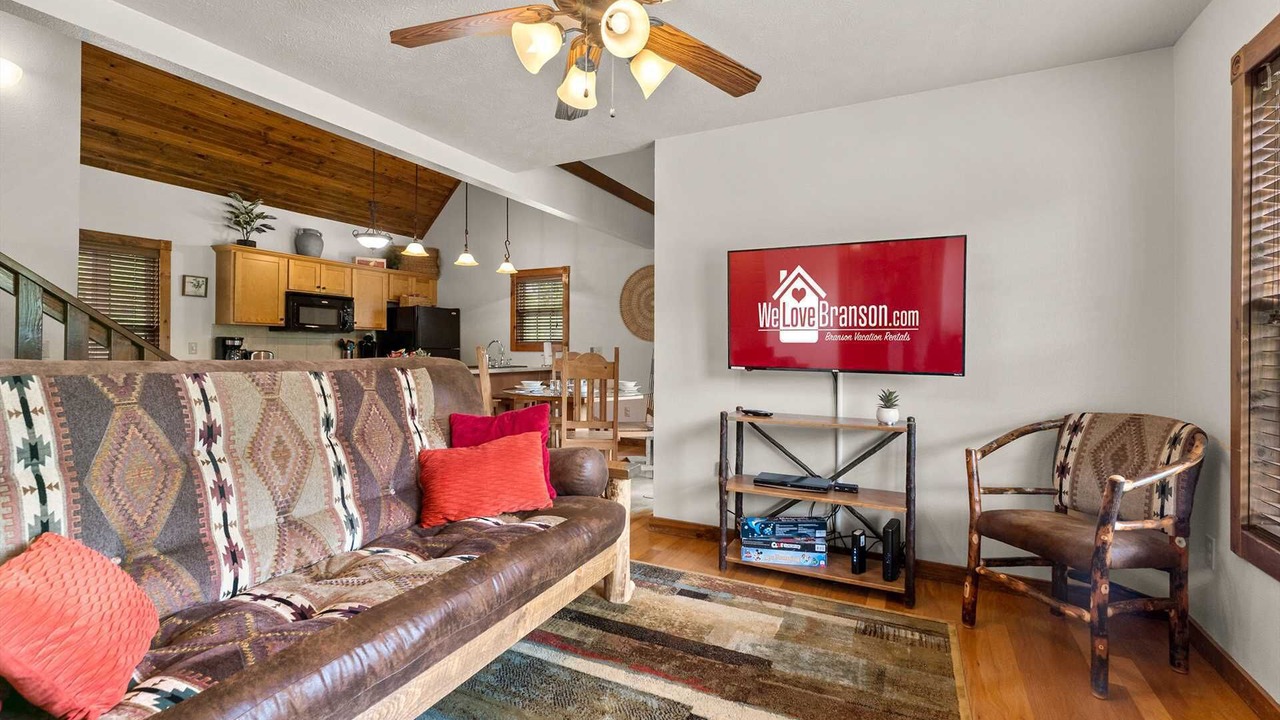 Photo of Livingroom in Reeds Spring