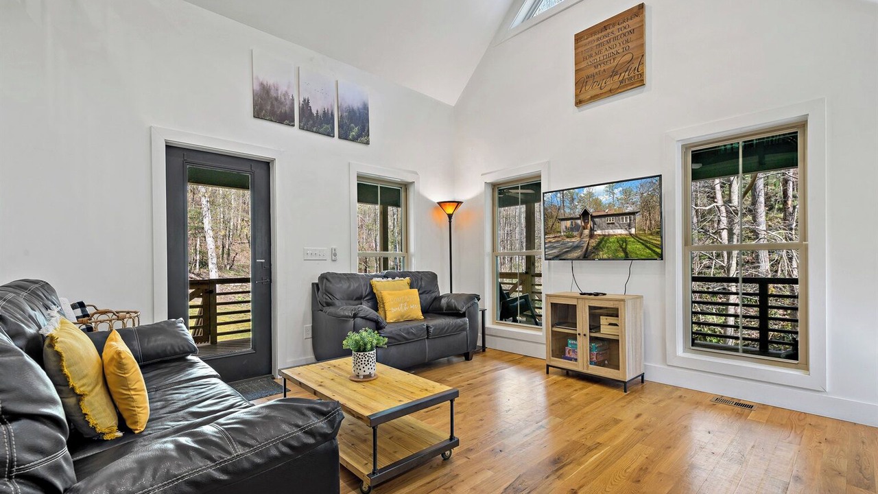 Photo of Livingroom in Lake Lure