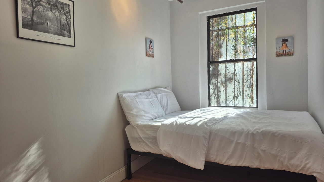 Photo of Bedroom in Bedford-Stuyvesant