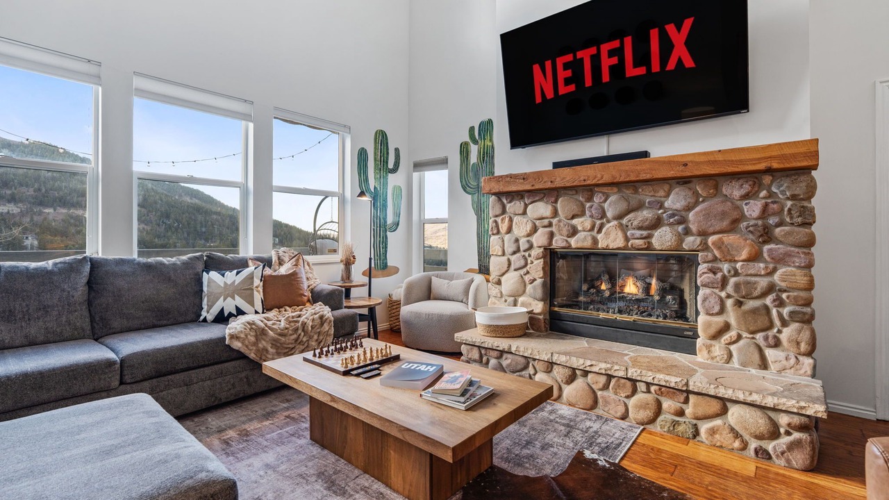 Photo of Livingroom in Summit Park