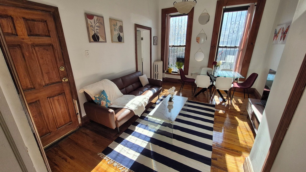 Photo of Livingroom in Bedford-Stuyvesant