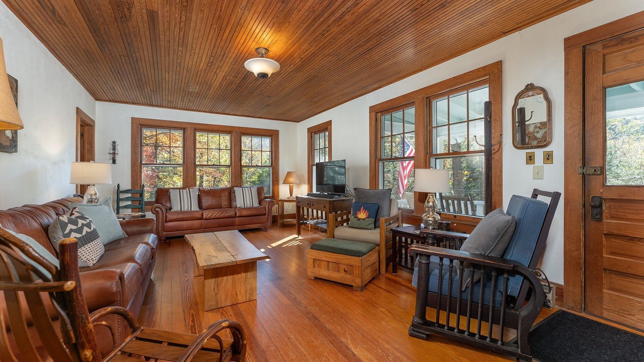 Photo of Bedroom in Montreat
