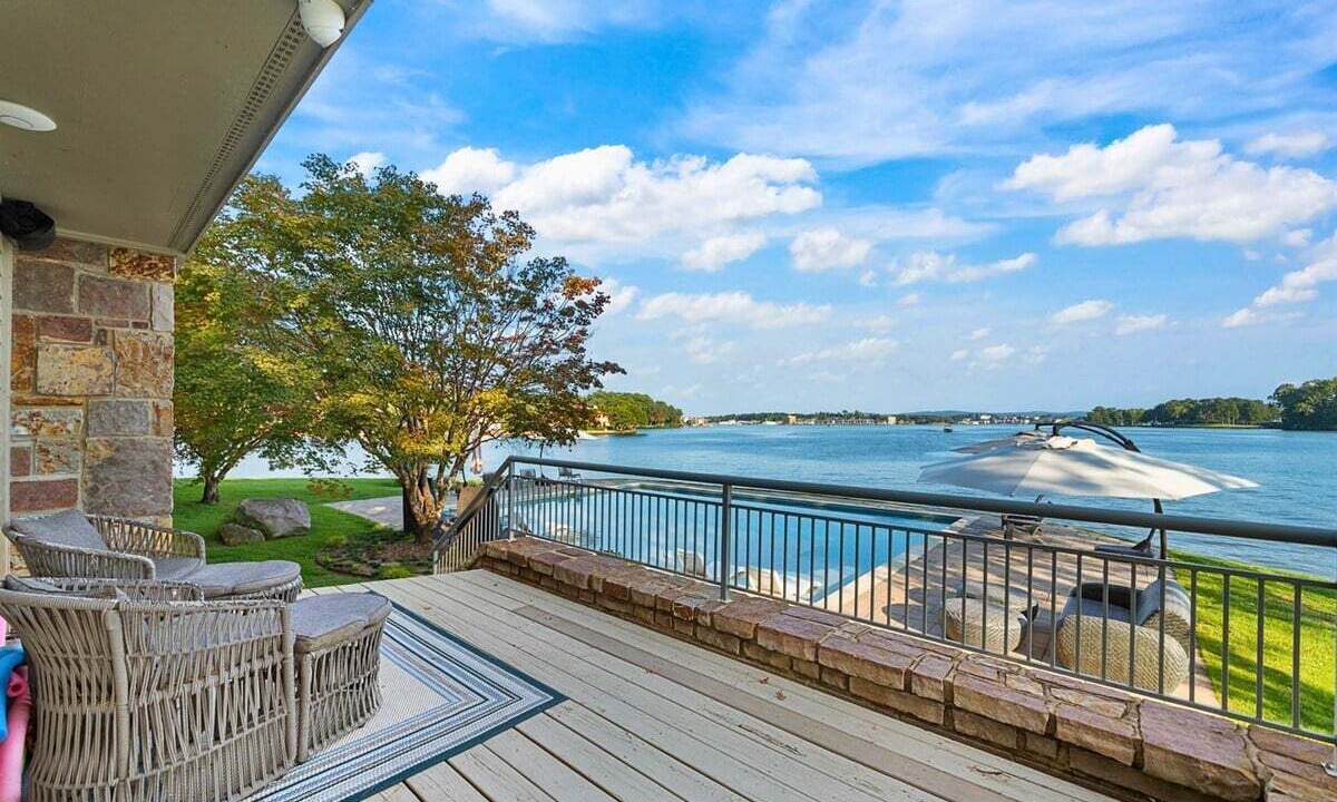 Photo of Patio Balcony in Mid America