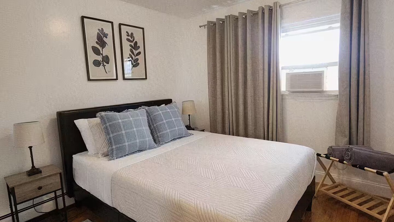 Photo of Bedroom in Guttenberg