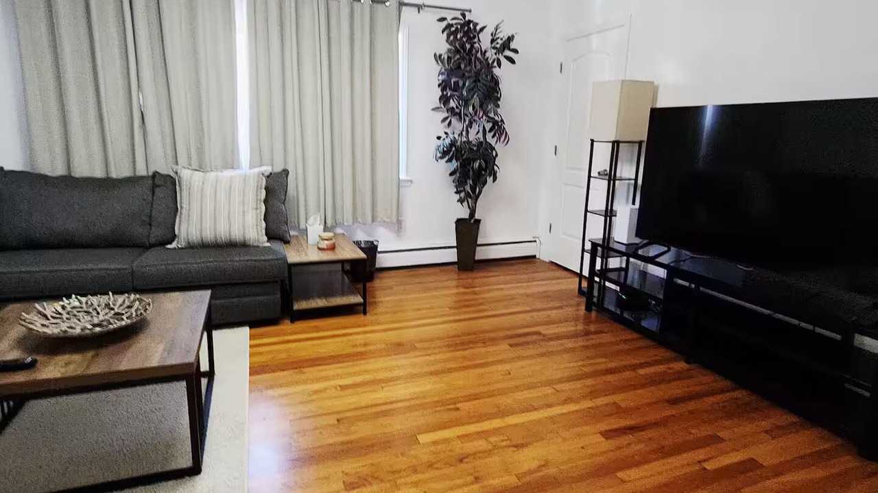 Photo of Livingroom in Guttenberg