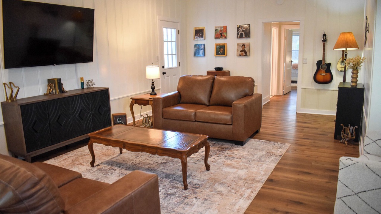Photo of Livingroom in McLeod